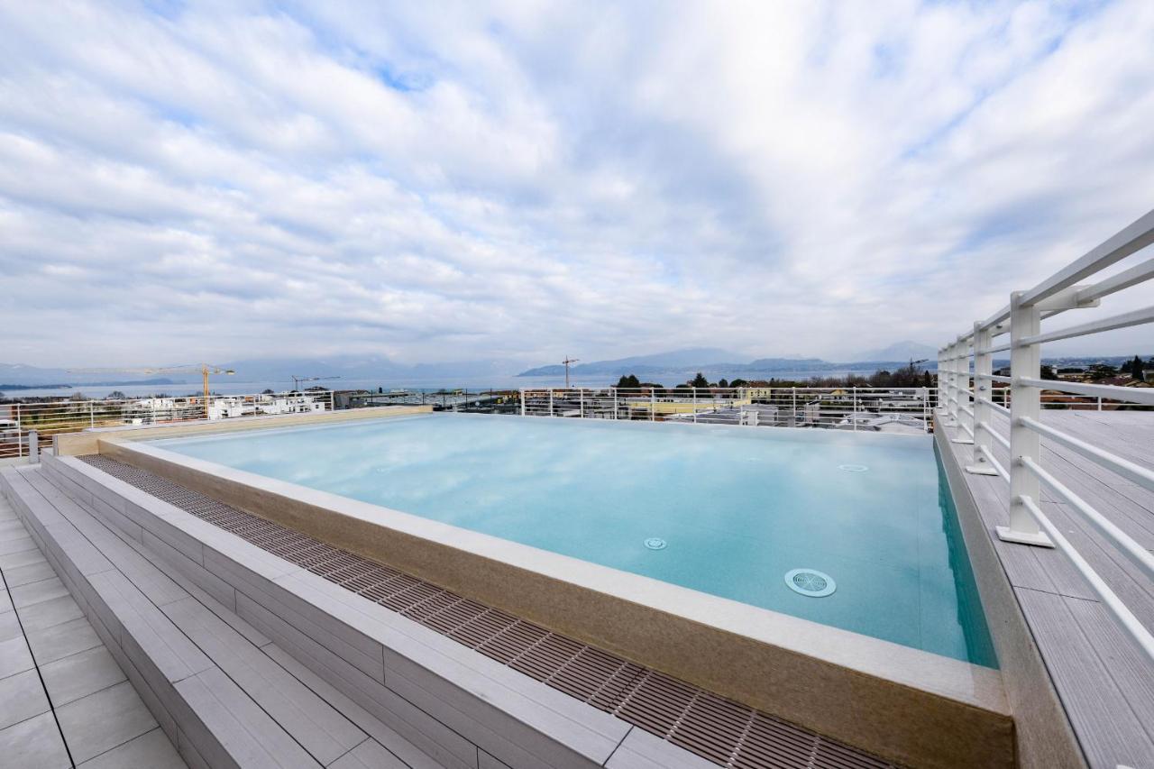 Opalia Residence - Garda Lake Lifestyle Apartment Peschiera del Garda Exteriör bild
